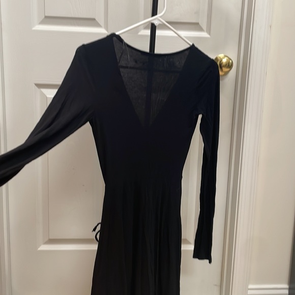 Cute Long Sleeve Black dress - comfy fabric - loose at bottom with string tie - Picture 3 of 3